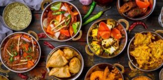 Hint mutfağı, baharat zenginliği, renkli sunumları ve çeşitlilik açısından dünya mutfakları arasında özel bir yere sahiptir. Hint lezzetleri, yalnızca tatları ile değil, aynı zamanda kültürel ve tarihi mirasıyla da dikkat çeker. Her yemeğin ardında bir hikaye, bir gelenek ve bölgesel farklılıklar bulunur. Bu nedenle Hint mutfağı, sadece yemek değil, aynı zamanda bir kültür deneyimi olarak da öne çıkar. Konulu bir haber görseli.