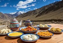 Ladakh Mutfağı Ladakh mutfağı, Himalayalar’ın zorlu coğrafyasında yaşayan toplulukların beslenme alışkanlıklarından doğmuştur. Yüksek rakım ve soğuk iklim, bölge mutfağının enerji ve dayanıklılık sağlayacak şekilde gelişmesini zorunlu kılmıştır. Ladakh mutfağı, hem günlük yaşamda hem de dini ve kültürel ritüellerde önemli bir yer tutar. Konulu bir haber görseli.