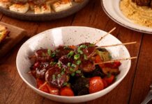 İnsanoğlu için lezzet, yalnızca bir damak tadı meselesi değil, aynı zamanda yaşam kalitesini belirleyen bir olgudur. Yemeklerin tatları, kokuları ve dokuları, kişilerin ruh halini etkileyen güçlü unsurlardan biridir. Bir yemeğin lezzeti, kimi zaman geçmişe dair hatıraları canlandırır, kimi zaman da yeni deneyimlerin kapısını aralar. Konulu bir haber görseli.