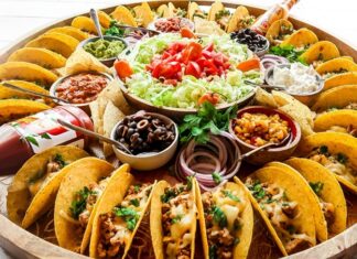 Marquesas Mutfağı, Fransız Polinezyası’nın en uzak ve en bakir adalarından biri olan Marquesas’ın zengin kültürel geçmişini yansıtan bir gastronomi anlayışıdır. Ada halkı yüzyıllardır deniz ürünleri, kök sebzeler ve tropikal meyveler kullanarak kendine özgü tarifler geliştirmiştir. Hindistancevizi, balık ve taro, Marquesas mutfağının temel ögeleri arasında yer alır. Konulu bir haber görseli.