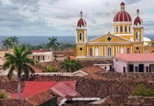 Nikaragua mutfağı, Orta Amerika'nın tarihî ve kültürel mirasını yansıtan özgün bir gastronomi geleneğine sahiptir. Ülkenin tarihî geçmişi, İspanyol kolonizasyonu ve yerel yerli topluluklarının etkisi mutfak kültürünü şekillendirmiştir. Bu etkileşimler, yemeklerde hem geleneksel hem de modern tatların bir arada bulunmasını sağlar. Konulu bir haber görseli.