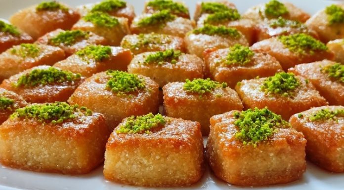 Şerbetli tatlıda kızartma yöntemi ile hazırlanmasıdır. Kızartma, tatlıların dış yüzeyinin çıtır ve altın renginde olmasını sağlarken iç kısmının yumuşak ve nemli kalmasına katkı sağlar.