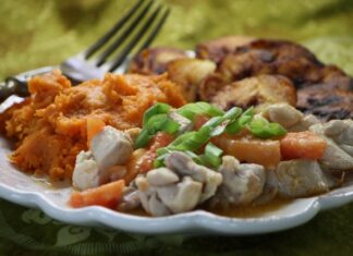 Solomon Adaları mutfağı, Güney Pasifik’in tropikal adalarında şekillenmiş, doğal ve taze ürünlere dayalı bir mutfaktır. Tarih boyunca Polynesian kültürü ve Avustralya etkisi ile gelişmiş olan bu mutfak, hem günlük yaşamda hem de özel günlerde toplumsal bir bağ kurma aracı olarak önem taşır. Konulu bir haber görseli.