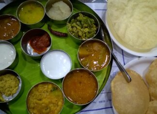 Tamil Mutfağı, Hindistan’ın Tamil Nadu bölgesine özgü zengin bir gastronomi geleneğini yansıtır. Bu mutfak, baharatlı yemekler, pirinç ve hindistancevizi kullanımının ön plana çıktığı bir kültürü temsil eder. Tamil Mutfağı, hem günlük sofralarda hem de özel kutlamalarda tercih edilen yemekleri ile tanınır. Konulu bir haber görseli.
