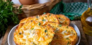 Yumurtalı Ekmek Kahvaltıların Vazgeçilmez Lezzeti Yumurtalı ekmek, sofraya hem sıcaklık hem de lezzet katar. Ailece yapılan pazar kahvaltılarında, kızarmış ekmek kokusunun tüm mutfağı sarması, güne keyifli bir başlangıç yapmayı sağlar.