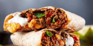 Burrito Dünyada Popülerliği Artan Lezzet Burrito, Meksika mutfağının dünya çapında en çok tanınan yemeklerinden biridir. Adı İspanyolca’da “küçük eşek” anlamına gelse de bu lezzet, adını içindeki malzemelerin sarılıp taşınabilir olmasından almıştır. Tarihi 19. yüzyıl sonlarına kadar uzanan burrito, ilk olarak kuzey Meksika’da yaygınlaşmış, daha sonra Amerika Birleşik Devletleri’nin güney bölgelerinde büyük ilgi görmüştür. Konulu bir haber görseli.