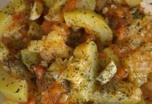 Kabak yemeği, Türk mutfağının en sevilen sebze yemeklerinden biridir. Kabak, besleyici ve düşük kalorili bir sebze olarak hem sağlıklı öğünler için hem de lezzetli tarifler için sıkça tercih edilir. Tarih boyunca köy mutfaklarından şehir sofralarına kadar uzanan bu yemek, basit malzemelerle hazırlanmasına rağmen sofralarda doyurucu bir seçenek sunar. Konulu bir haber görseli.