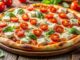 Kişisel pizza, adından da anlaşılacağı üzere tek kişilik porsiyonlar halinde hazırlanan ve tüketiciye özelleştirme imkânı sunan bir pizza türüdür. Bu pizza türü, özellikle hızlı yemek kültürünün yaygınlaşması ve bireysel lezzet tercihlerinin artmasıyla popüler hale gelmiştir. Konulu bir haber görseli.