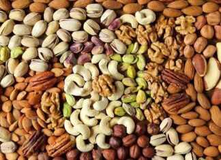 Kuruyemiş: Sağlıklı Atıştırmalıkların Vazgeçilmezi Kuruyemişler, yüzyıllardır hem besleyici hem de lezzetli atıştırmalıklar olarak sofralarda yer alıyor. İlk olarak Orta Doğu ve Akdeniz bölgelerinde yetiştirilen kuruyemişler, zamanla dünya genelinde popülerleşti. Ceviz, fındık, badem, kaju ve antep fıstığı gibi çeşitler, farklı kültürlerde hem tatlılarda hem de tuzlu yemeklerde kullanıldı. Konulu bir haber görseli.