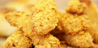 Parmak tavuk, özellikle atıştırmalık ve aperatif lezzet arayışında olanlar için ideal bir tercihtir. Marketlerde veya kasaplarda satılan parmak tavuk, tazeliği ve dokusuyla kaliteyi gösterir. Taze parmak tavuk, pişirme sırasında hem yumuşak bir iç yapıya sahip olur hem de dışının çıtır kalmasını sağlar. Konulu bir haber görseli.