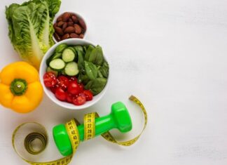 Günümüzde sağlıklı yaşam ve beslenme trendleri arasında ay takvimiyle uyumlu diyetler ön plana çıkıyor. Ayın evreleri, vücudun metabolizmasını ve enerji kullanımını etkileyebiliyor. Bu nedenle bazı uzmanlar, ay takvimine göre diyet uygulamanın hem kilo kontrolü hem de genel sağlık açısından faydalı olabileceğini belirtiyor. Özellikle yeni ay ve dolunay dönemlerinde vücudun sıvı dengesi ve toksin atılımı hızlanabiliyor. Bu süreçte beslenme planını buna göre ayarlamak, enerji seviyesini yükseltebilir ve metabolizmayı destekleyebilir. Konulu bir haber görseli.