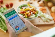 Günlük besin takibi, son yıllarda sağlıklı yaşam ve bilinçli beslenme konularının merkezinde yer alan kavramlardan biri haline gelmiştir. Gün içinde tüketilen besinlerin farkında olmak, yalnızca kilo kontrolü açısından değil, genel yaşam düzeninin anlaşılması açısından da önem taşır. Bu takip süreci, kişinin neyi, ne zaman ve ne kadar tükettiğini görmesine yardımcı olur. Konulu bir haber görseli.