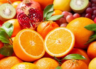 Hava sıcaklıklarının düşmesiyle birlikte beslenme tercihleri de mevsime göre değişiyor. Yaz aylarında daha hafif ve serinletici gıdalar öne çıkarken, kış aylarında bağışıklığı destekleyen ve tok tutan besinlere yönelim artıyor. Bu noktada kış meyveleri, hem mutfaklarda hem de günlük beslenme düzeninde önemli bir yere sahip oluyor. Doğanın kış aylarında sunduğu bu ürünler, mevsiminde tüketildiğinde daha taze ve ulaşılabilir oluyor. Konulu bir haber görseli.