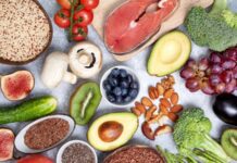 Son yıllarda beslenme alışkanlıkları çeşitlenirken, et tüketimini azaltmak isteyen ancak tamamen hayvansal gıdalardan vazgeçmeyen bireyler için pescatarian beslenme dikkat çekici bir seçenek olarak öne çıkmaktadır. Bitki temelli beslenmeyi temel alan bu yaklaşımda kırmızı et ve kümes hayvanları tüketilmezken, balık ve deniz ürünlerine yer verilir. Bu yönüyle pescatarian beslenme, hem sağlıklı hem de dengeli bir beslenme modeli olarak değerlendirilir. Konulu bir haber görseli.