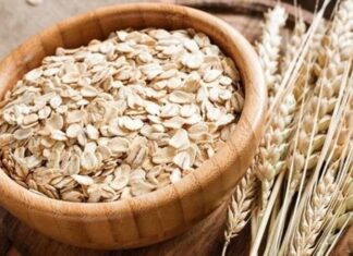 Son yıllarda sağlıklı beslenme trendlerinin yükselmesiyle birlikte yulaf, dünya genelinde en çok konuşulan tahıllardan biri haline geldi. Lif oranı yüksek, besin değeri zengin olan Yulaf, yalnızca sporcuların değil, dengeli beslenmek isteyen herkesin sofrasında daha fazla yer buluyor. Kahvaltılık gevreklerden unlu mamullere, bitkisel sütlerden fonksiyonel gıdalara kadar geniş bir kullanım alanına sahip olması, yulafı modern gıda endüstrisinin yıldız ürünlerinden biri yapıyor. Konulu bir haber görseli.